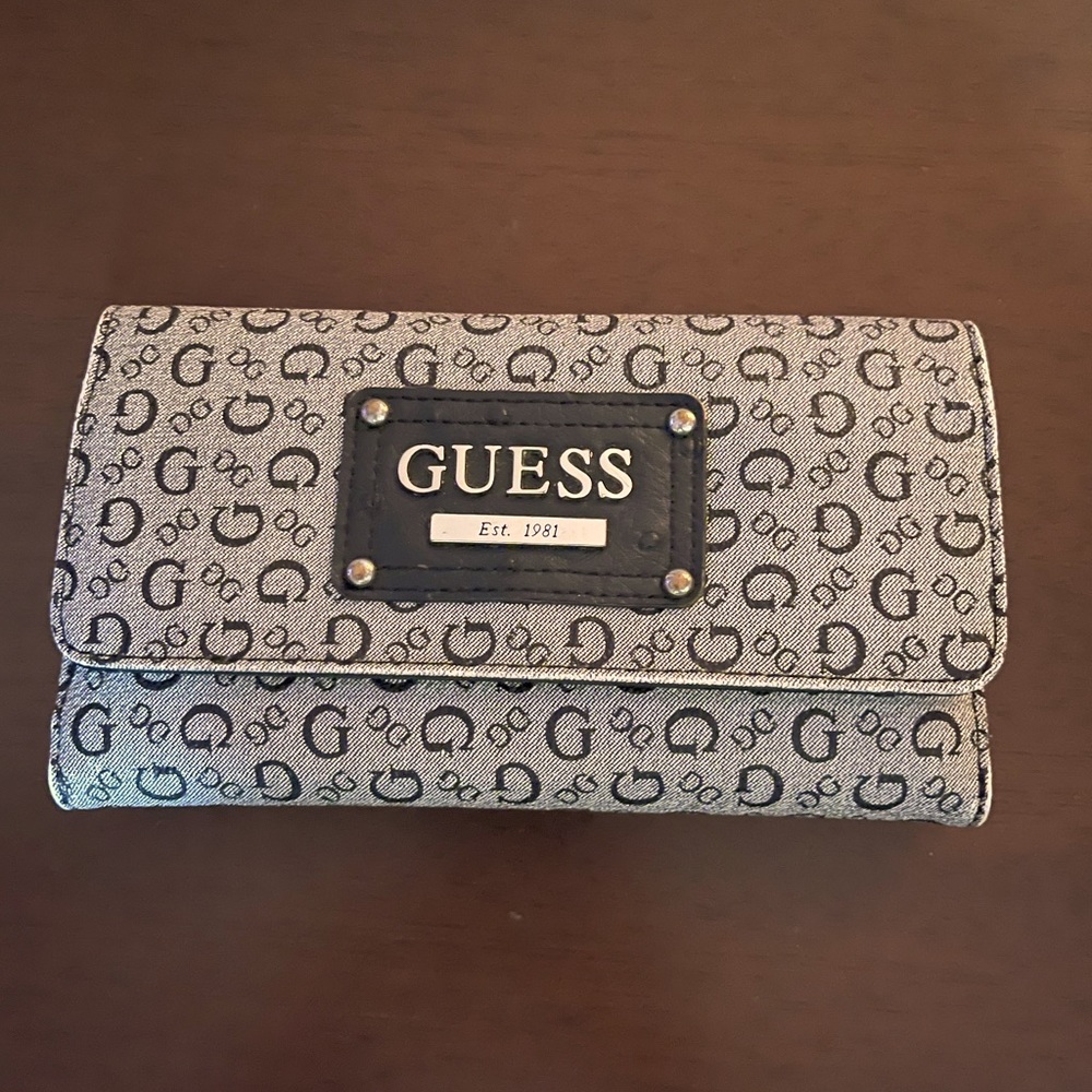 Guess Wallet
